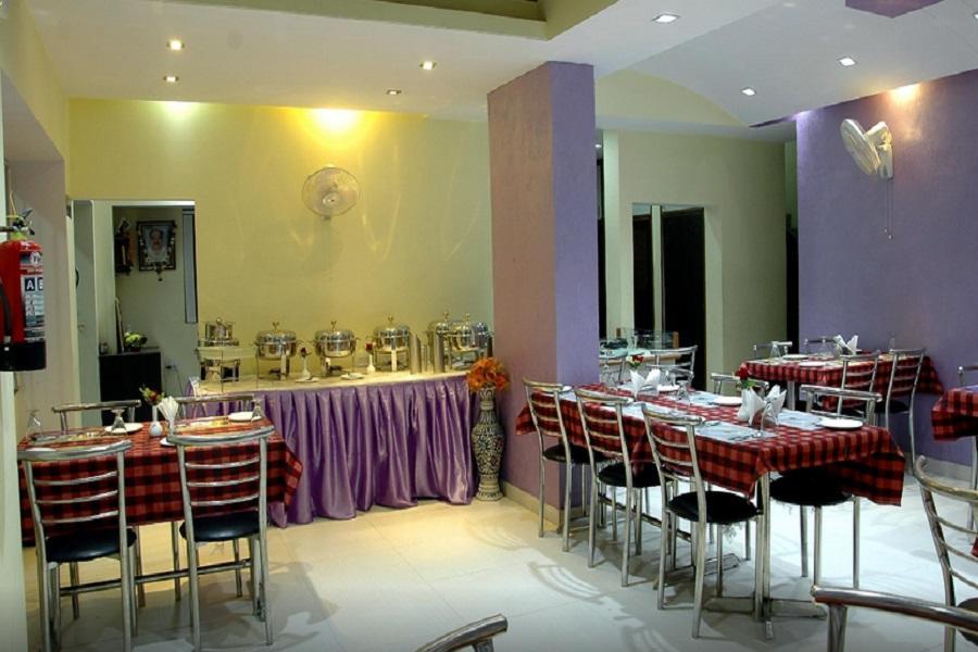 Hotel Ishwar Palace Jaipur Bagian luar foto